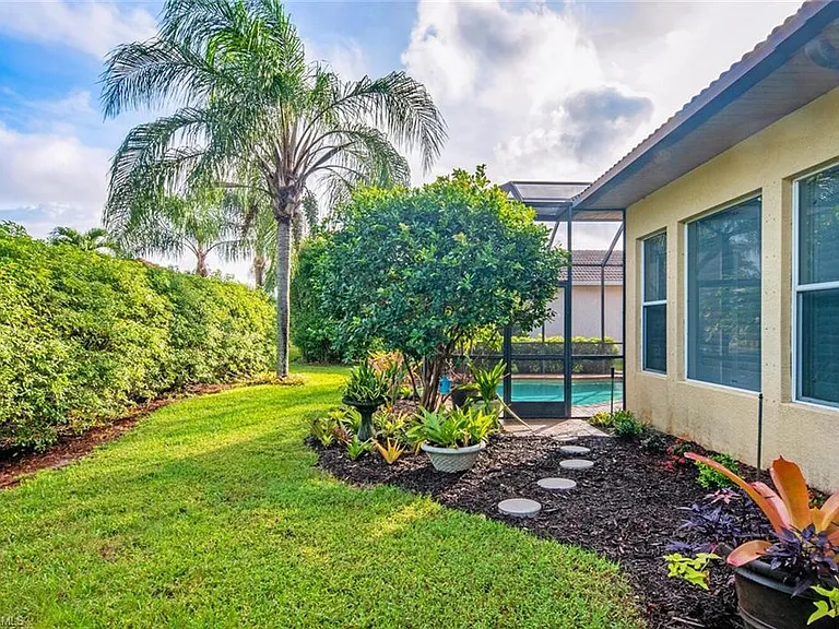 10800 Fieldfair Dr — Photo 25