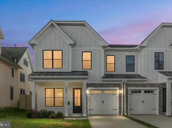 2004 N Nelson St, Arlington, VA 22207