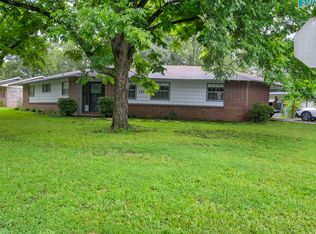 1324 Sunset Dr, Conway, AR 72034