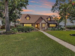5934 Foresthaven Dr, Houston, TX 77066