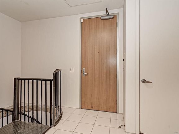 4th image of 1025 Island Ave Unit 208
