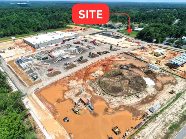 Richburg Ln, Crestview, FL 32539