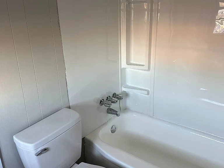 107 S Beech St — Photo 14