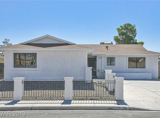 221 Veeder Dr, Las Vegas, NV 89145