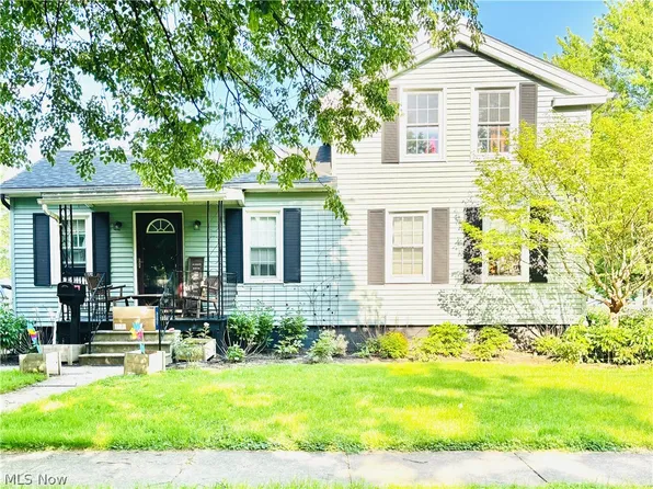 118 East St, Wellington, OH 44090