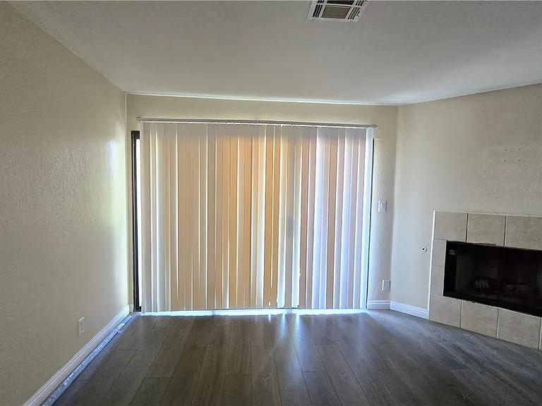 5002 S Rainbow Blvd #103 — Photo 4