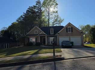 6915 Waters Edge Dr, Stone Mountain, GA 30087