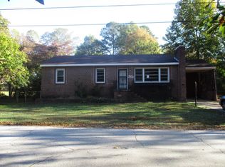 110 Little John Ln, Laurens, SC 29360