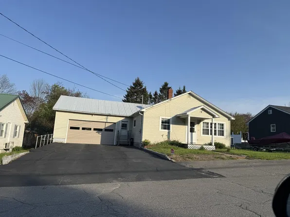 52 Birch Street, East Millinocket, ME 04430