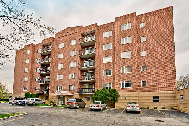 1st image of 1470 Jefferson St APT 204