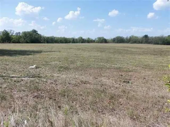 271st N, Paris, TX 75460