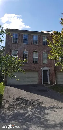 8784 Lincoln St Photo 1