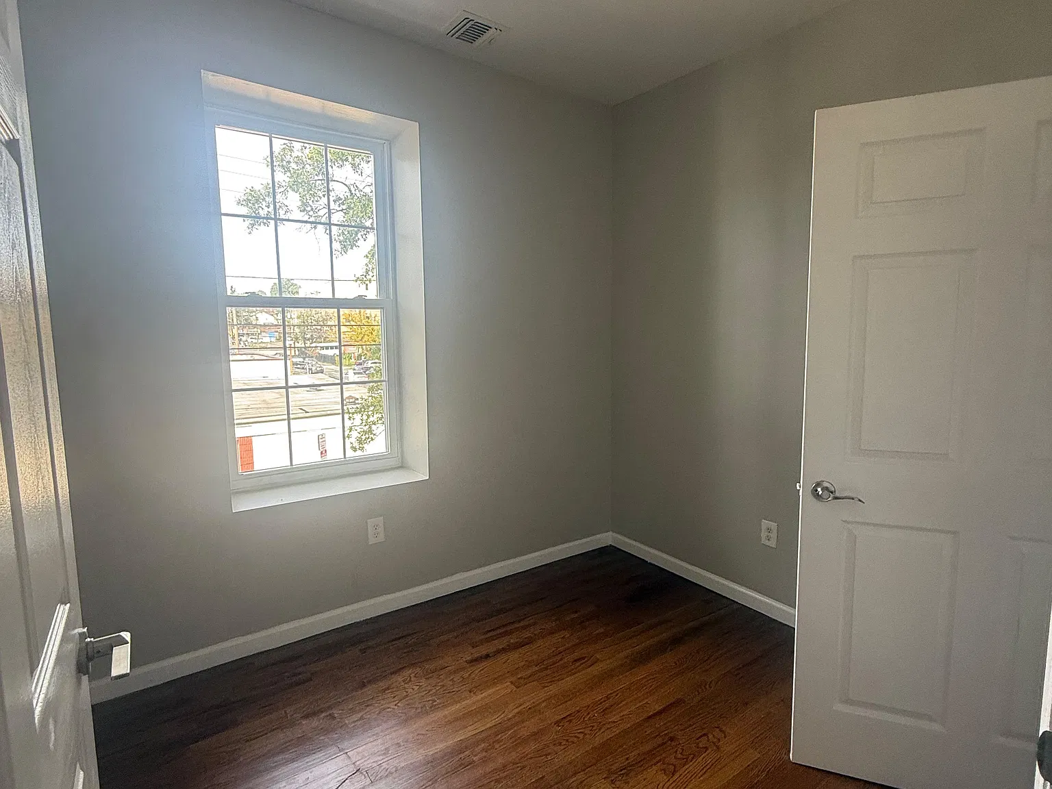 2 bed, $1,700 — Photo 4