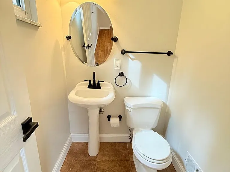 705 Dehaviland Dr — Photo 10