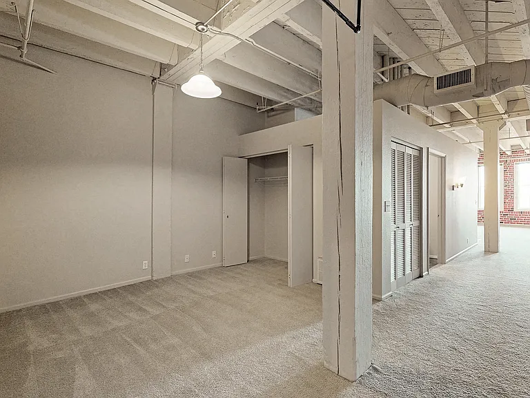 L15 Lofts — Photo 34