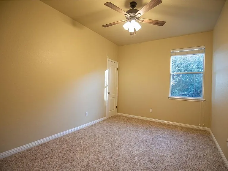 3806 Juniper Hills St — Photo 13