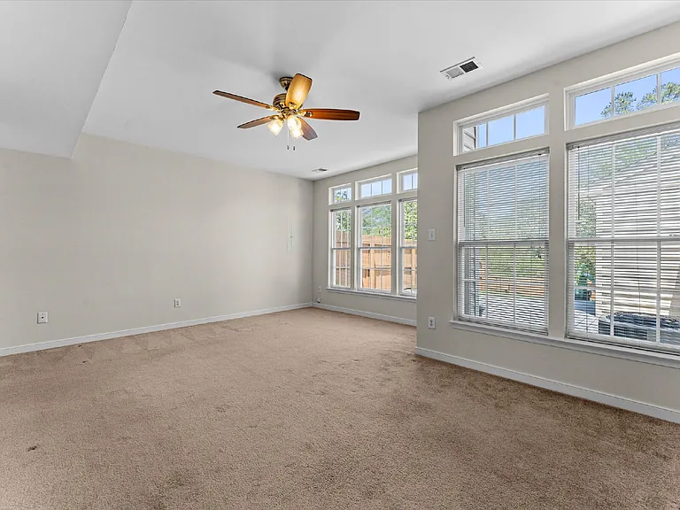 7813 Villa Pl — Photo 19
