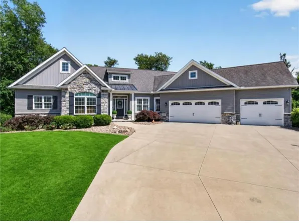5081 Crooked Creek Dr, Wooster, OH 44691