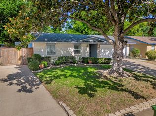 2412 S Fielder Rd, Arlington, TX 76015