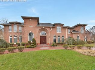 670 Summit St, Englewood Cliffs, NJ 07632