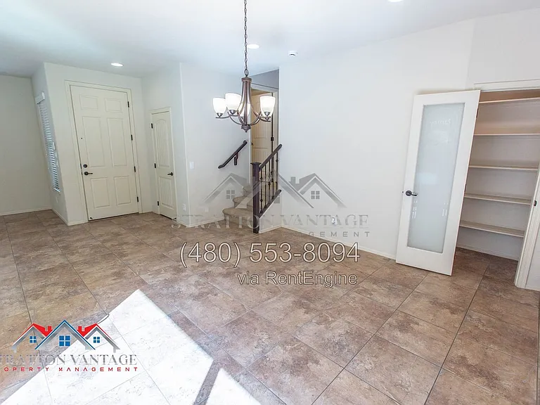 4467 E Remington Dr — Photo 11