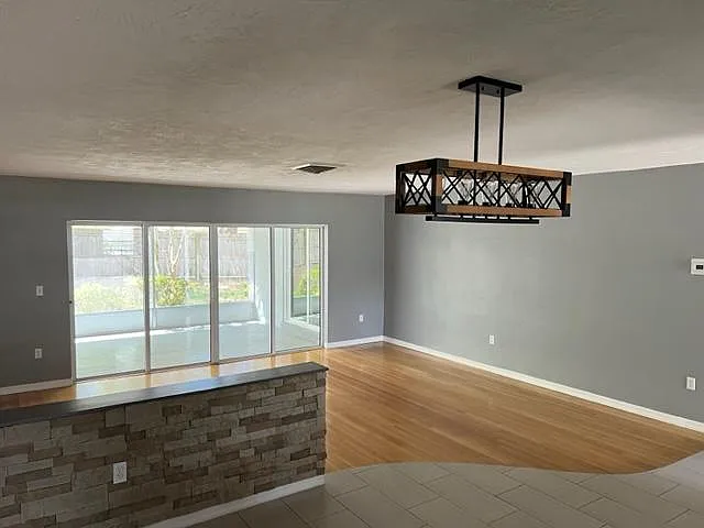 208 Talley Dr — Photo 3