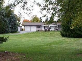 6364 Lodimeadow Dr, Saline, MI