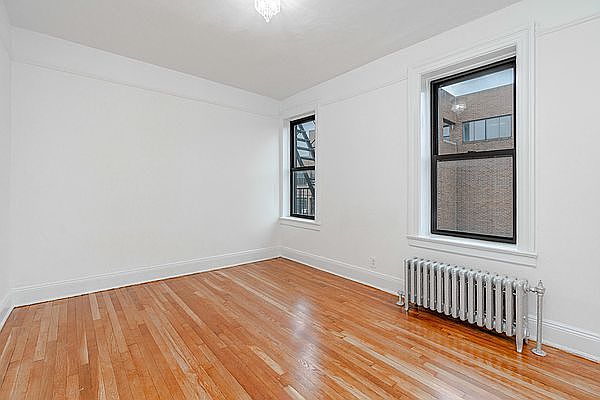 1st image of 3056 30th St APT 5B