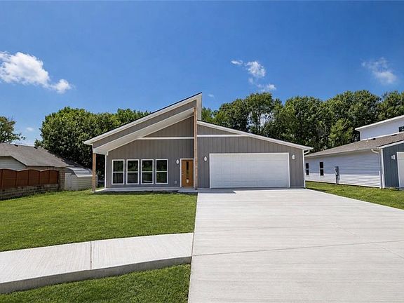 2nd image of 1501 Ashton Way