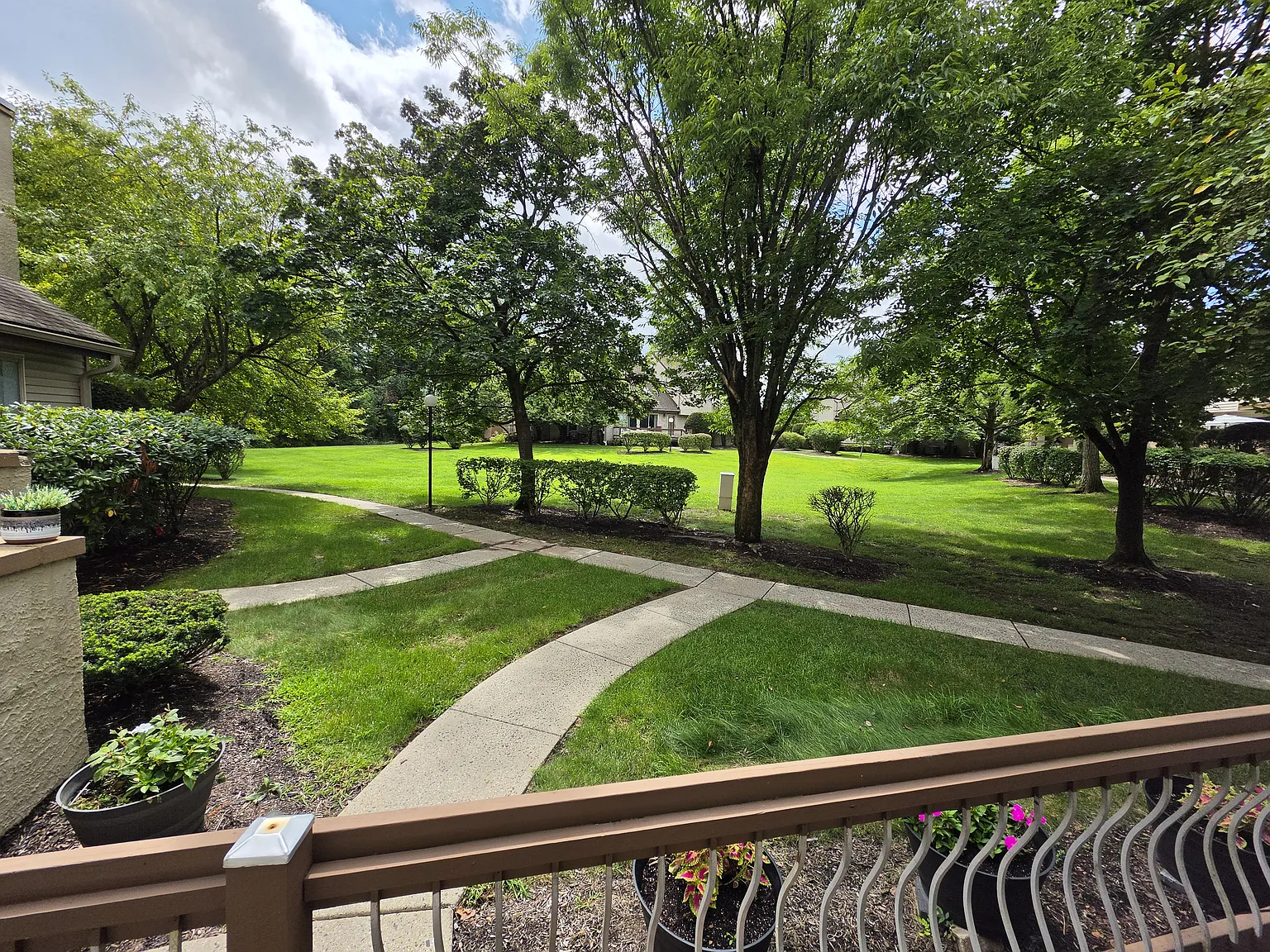 45 Denise Dr — Photo 2