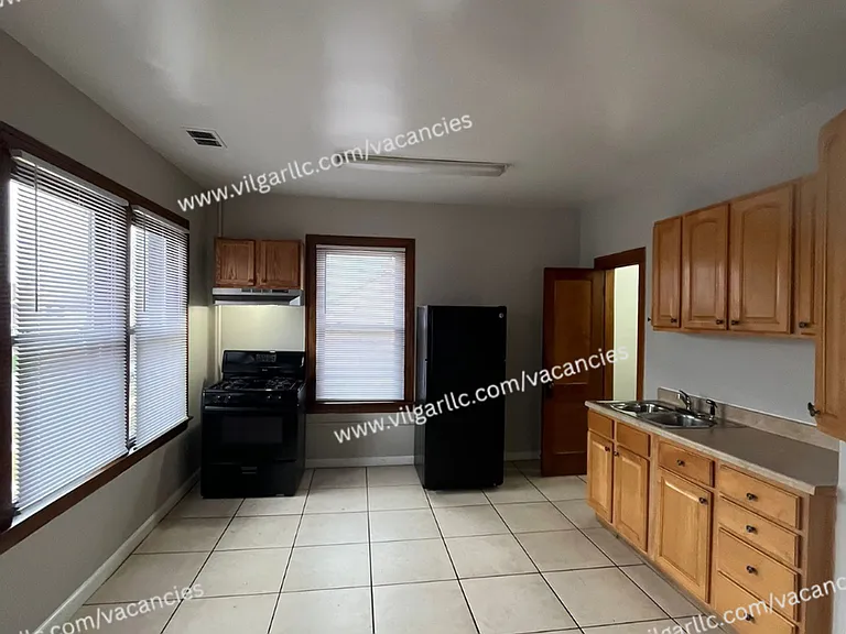 461 Hayes St — Photo 5