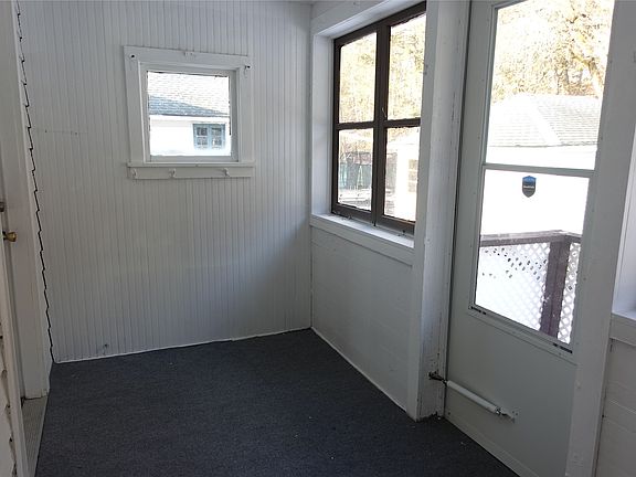 4th image of 1149 Main St