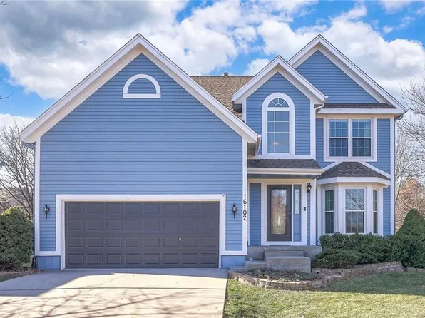 16102 S Cole St, Olathe, KS 66062