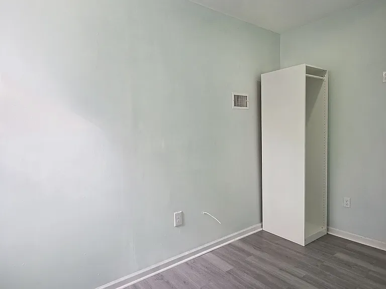 1864 N Uber St — Photo 23