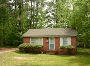 1106 S 4th St, Sanford, NC 27330