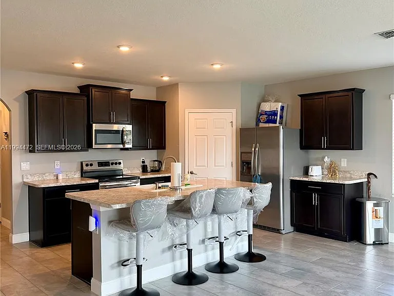 8649 Cobblestone Dr — Photo 6