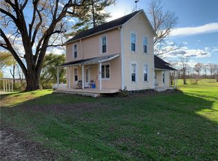 2427 E 1600th Ave, Altamont, IL 62411