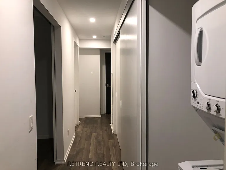 197 Yonge St #4704 — Photo 34