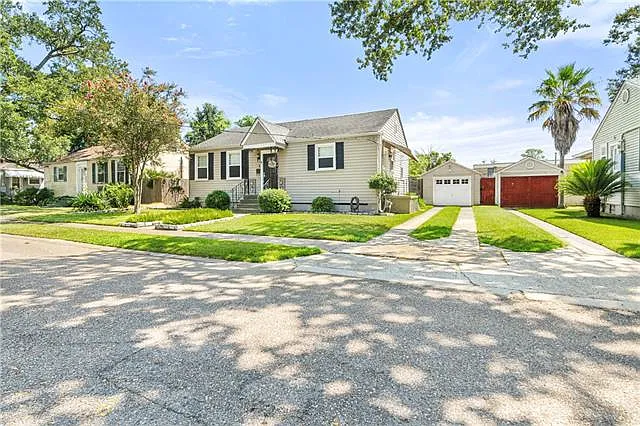 2 bed, 1.0 bath, 1000 sqft, $1,875 — Photo 2