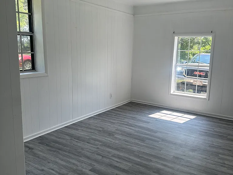 104 Leigh Ann Cir — Photo 9