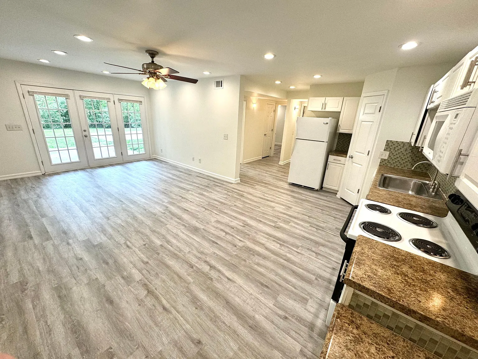 1104 Kirkland Avenue — Photo 4