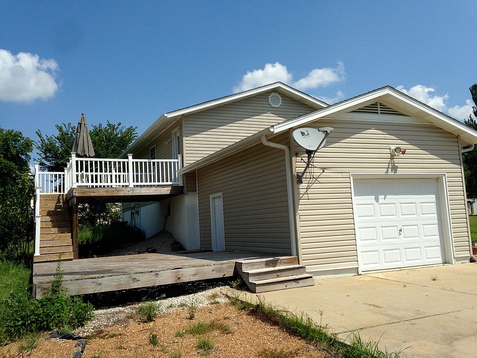 2nd image of 7130 Rosemary Ln