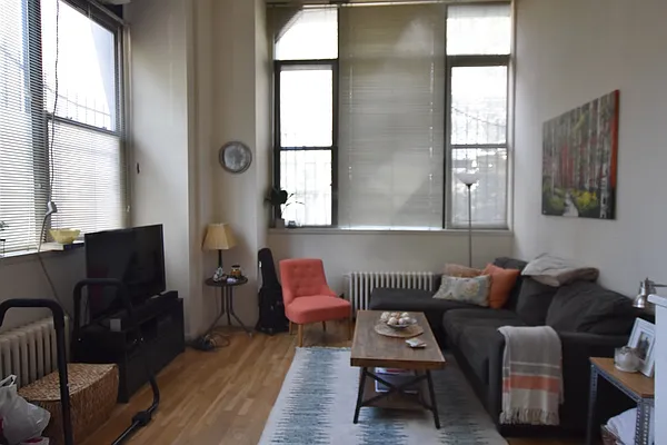 Rented by Bold New York | media 13