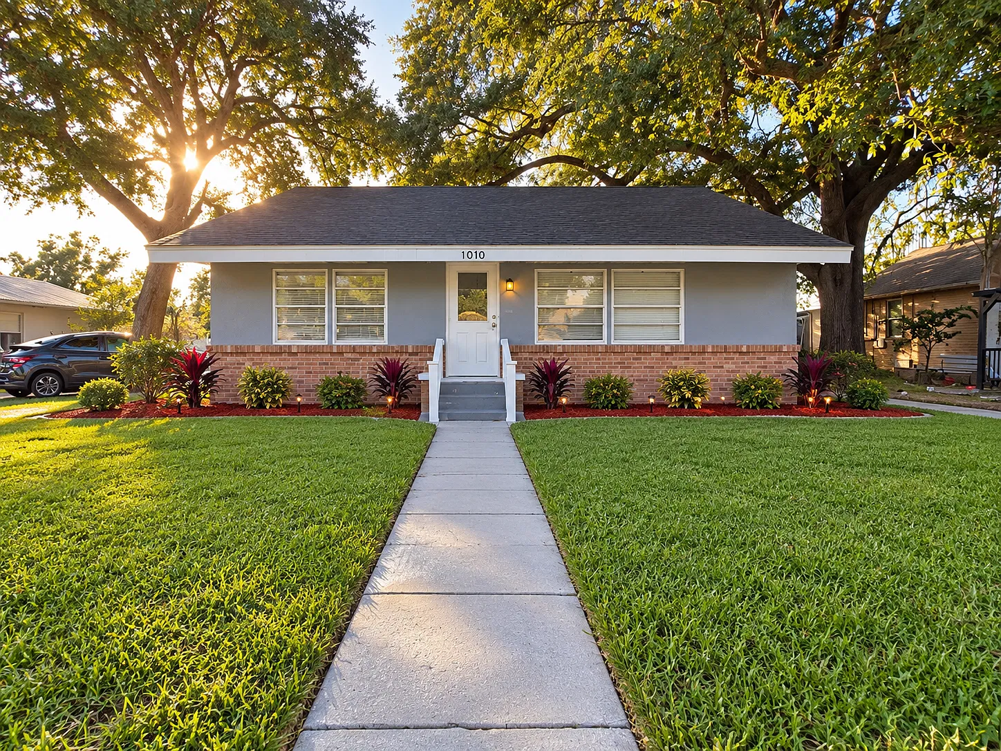 4 bed, 1690 sqft, $2,562 — Photo 1