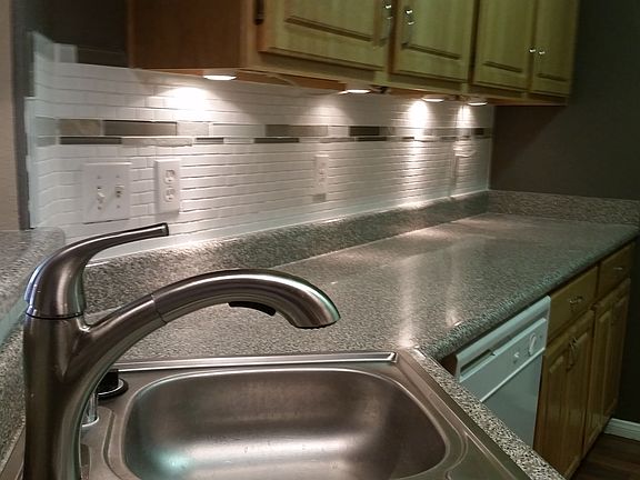 Under cabinet lighting