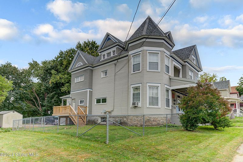 4th image of 63 W Pine Street