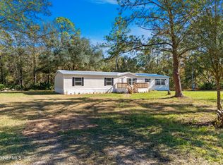 104 Rogers Ln, Palatka, FL 32177