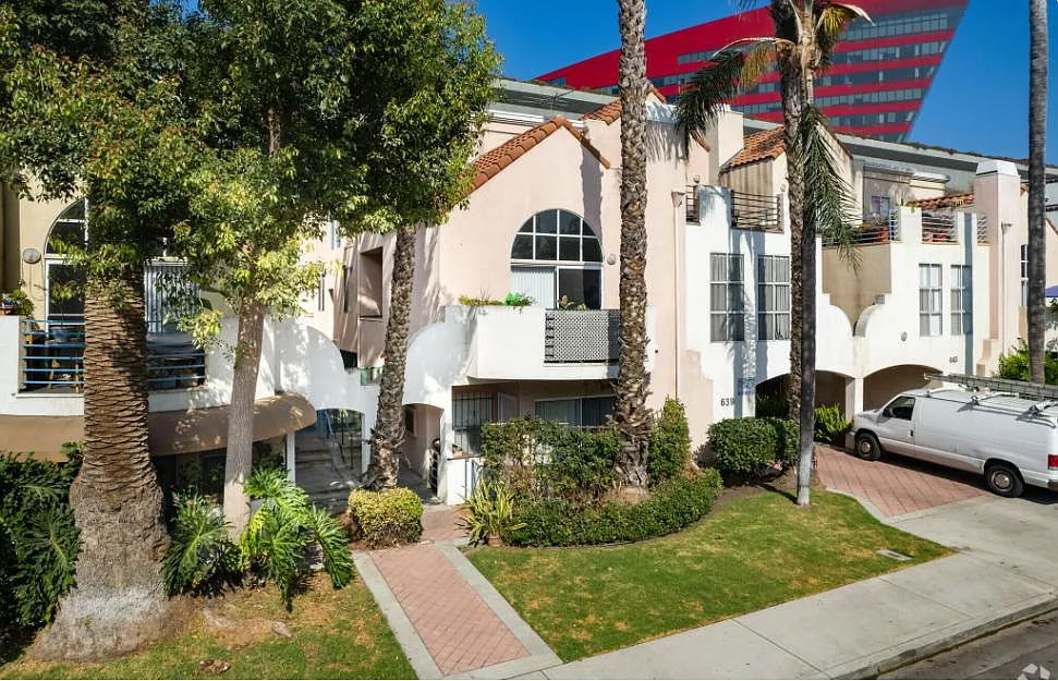 Building Photo - 639 Huntley Dr #3
