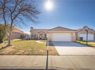 1140 Evergreen Ct, Rosamond, CA 93560