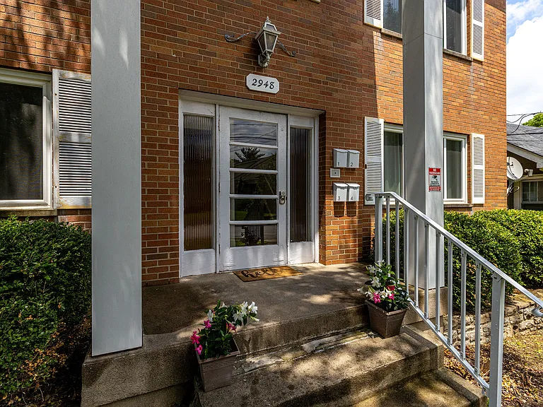 2948 Wardall Ave #3 — Photo 23